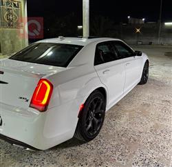 کرایسلەر 300